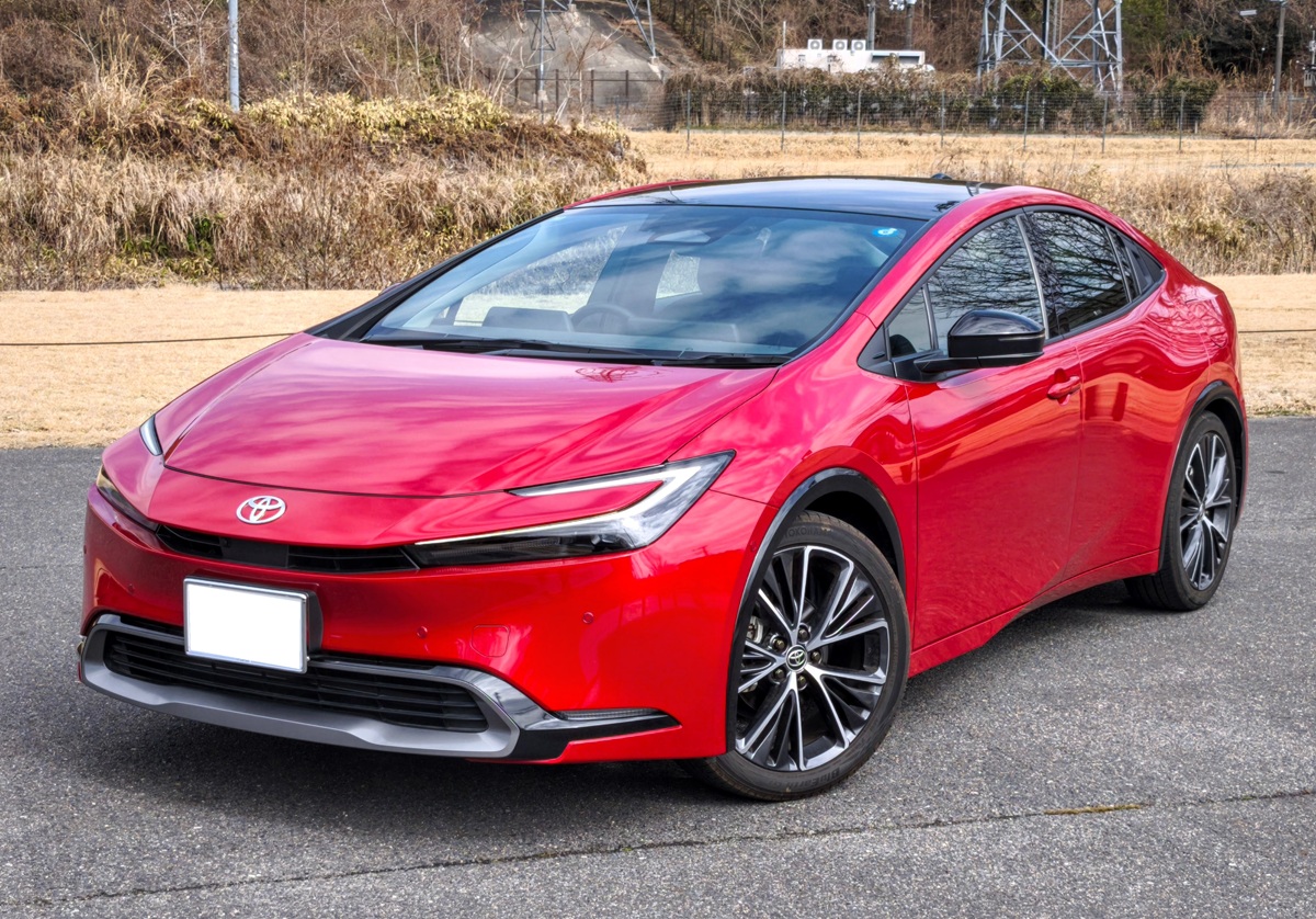 60プリウスの2.0LモデルでFFとE-fourと乗り比べ